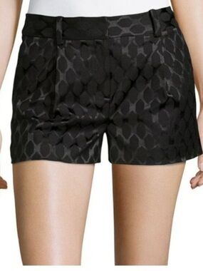 Diane Von Furstenberg
Womens Black Jacquard
Pleated Naples Shorts Size 6 EUC